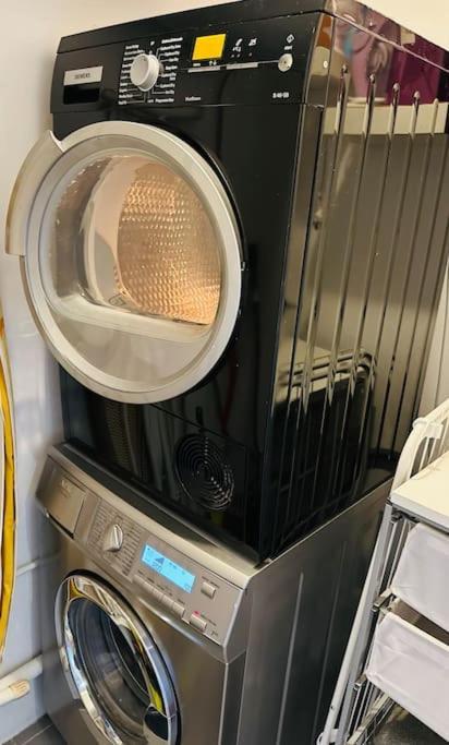 ポルトRenovado Com Ac, 2 Wc Completos, Terraco E Garagemアパートメント エクステリア 写真