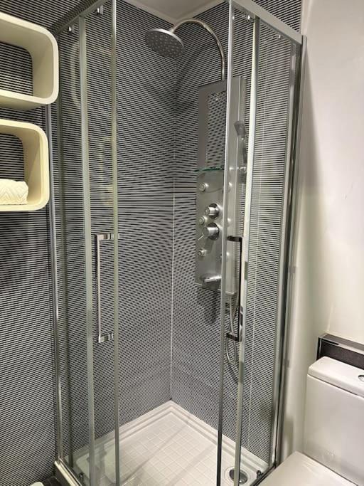 ポルトRenovado Com Ac, 2 Wc Completos, Terraco E Garagemアパートメント エクステリア 写真